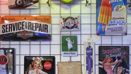 Lusima Show Room Nostalgic Art (11)