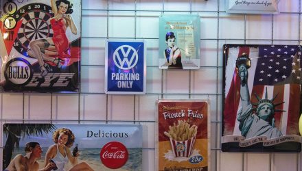 Lusima Show Room Nostalgic Art (12)
