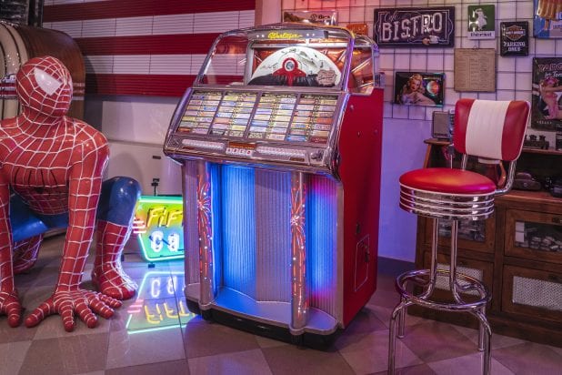 Wurlitzer 1800 jukebox vintage